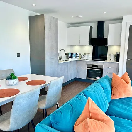 Icona Luxury With Minster Views & Allocated Parking *