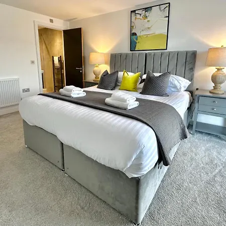 Apartment Icona Luxury With Minster Views & Allocated Parking *
