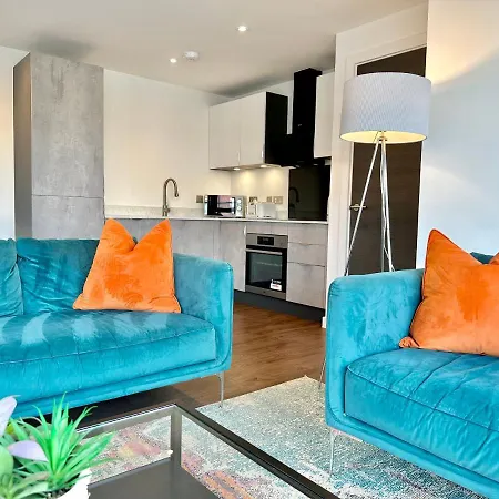 Icona Luxury With Minster Views & Allocated Parking Apartment *