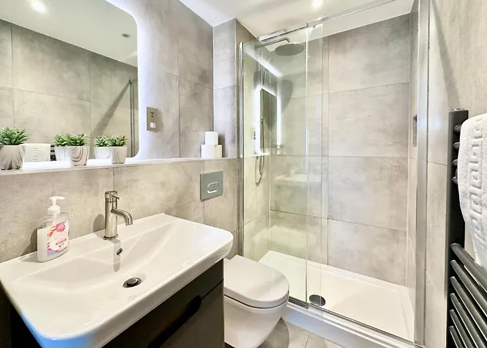 Icona Luxury With Minster Views & Allocated Parking *