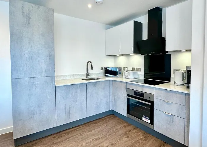 Icona Luxury With Minster Views & Allocated Parking