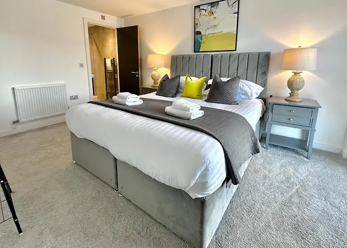 Apartment Icona Luxury With Minster Views & Allocated Parking *