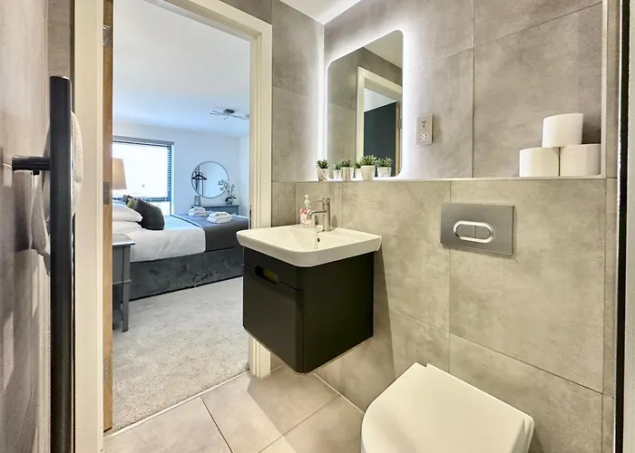 Icona Luxury With Minster Views & Allocated Parking Apartment