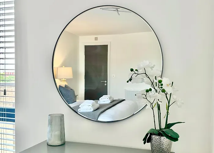 Apartment Icona Luxury With Minster Views & Allocated Parking *