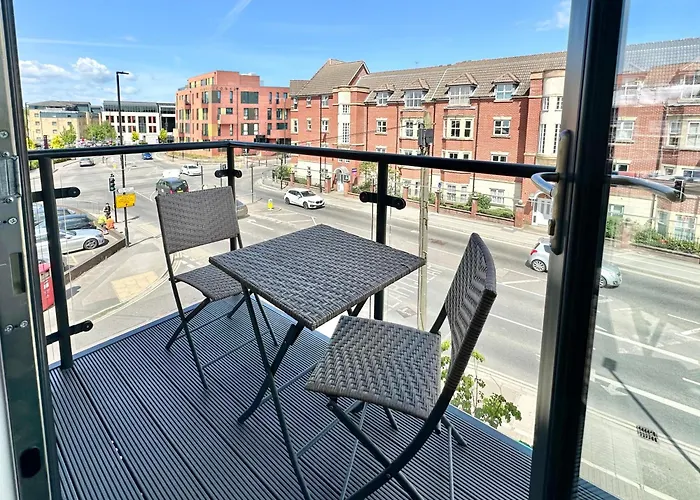 Icona Luxury With Minster Views & Allocated Parking *